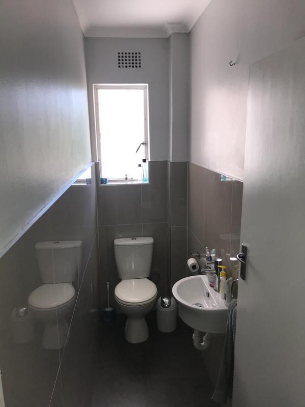 To Let 3 Bedroom Property for Rent in Claremont Upper Western Cape